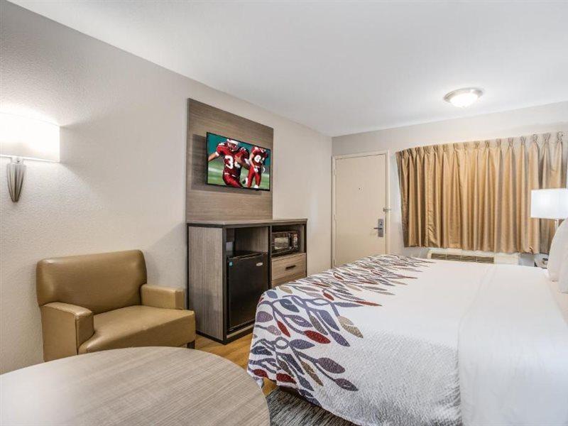 Red Roof Inn Lansing West - Msu מראה חיצוני תמונה