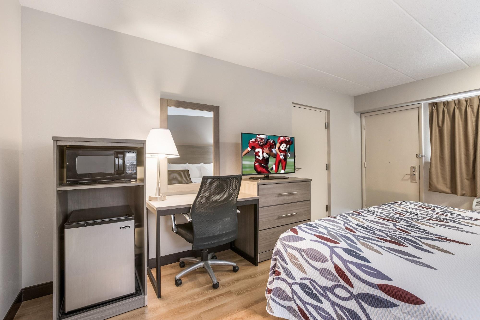 Red Roof Inn Lansing West - Msu מראה חיצוני תמונה