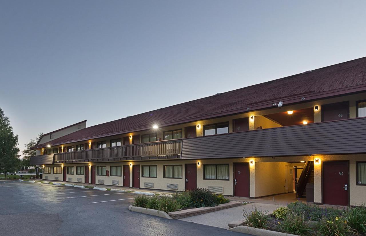 Red Roof Inn Lansing West - Msu מראה חיצוני תמונה